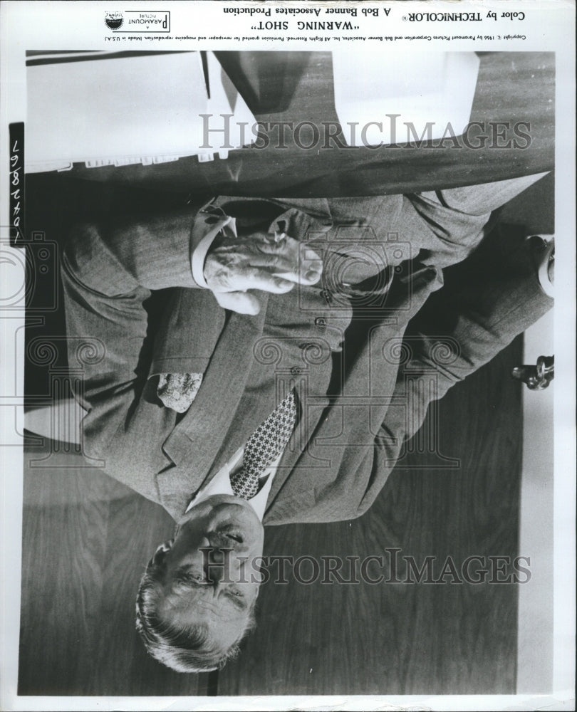 1966 Press Photo Actor Walter Pidgeon in &quot;Warning Shot&quot; - Historic Images