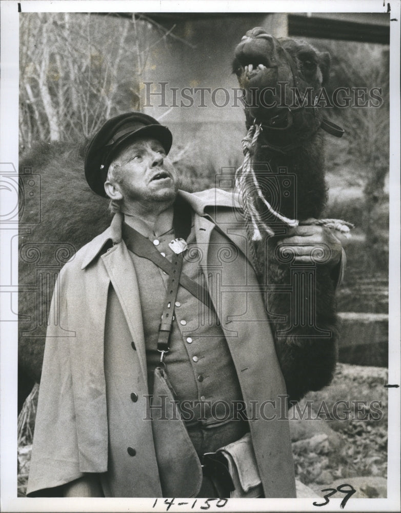 1977 Press Photo Actor Slim Pickens in &quot;The Life and Time of Grizzly Adams&quot; - Historic Images