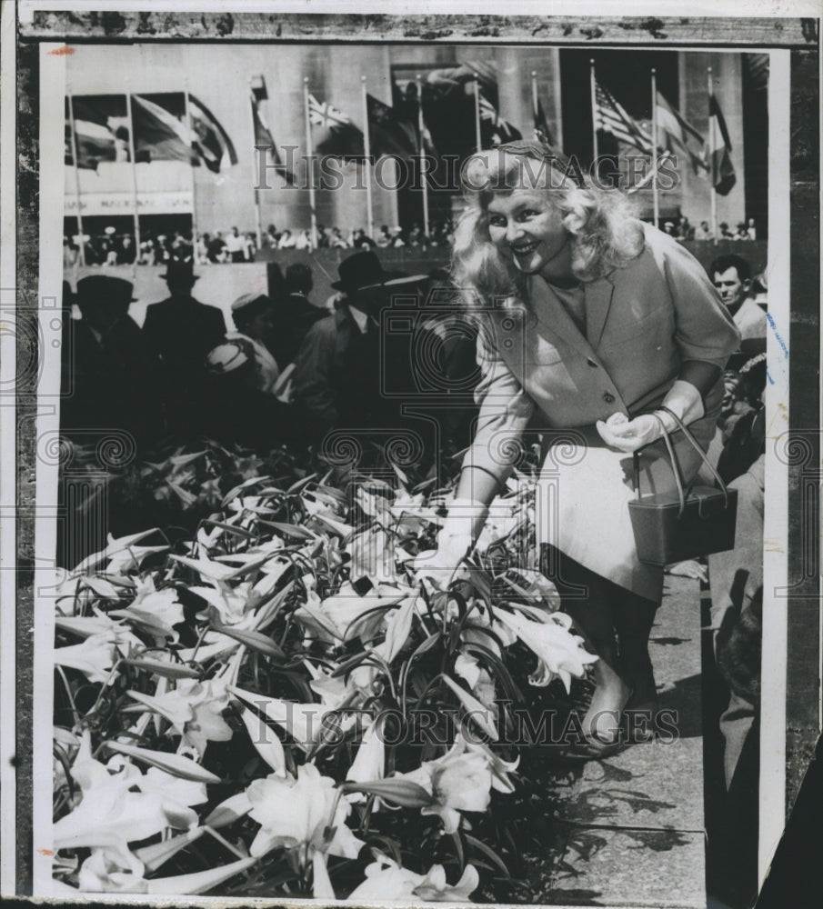 1955 Press Photo Miss Alice Thomas Easter Parade. - RSH40697 - Historic Images