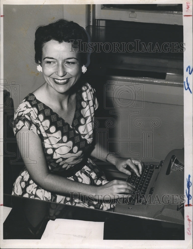 1954 Press Photo Miss Earlene Philpot Secretary. - RSH40703 - Historic Images