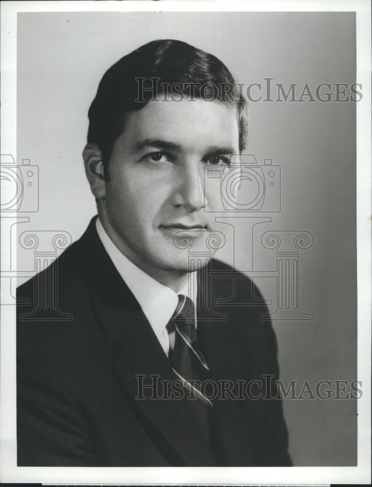 1974 Press Photo Frederick Pierce, Vice President of ABC Television Network - Historic Images