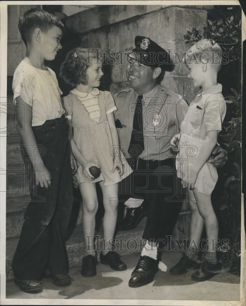 Press Photo Fred Nales, Clearwater&#39;s most courteous policeman - RSH40923 - Historic Images