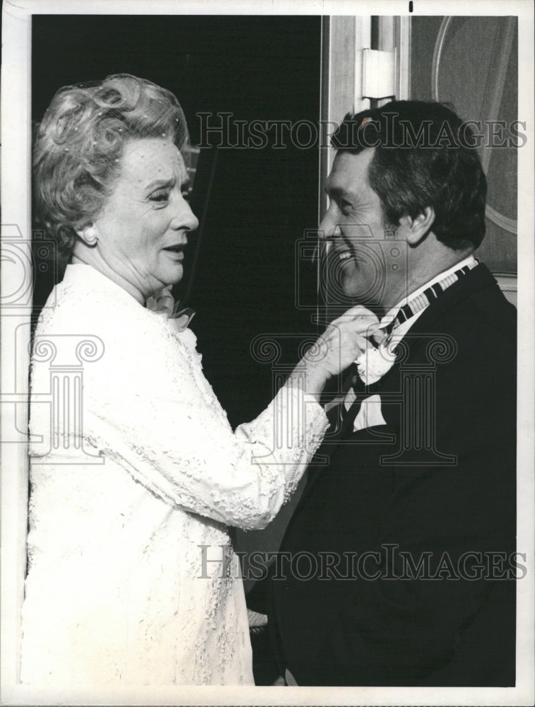 1975 Actress Mildred Natwick and Actor Rock Hudson. - Historic Images