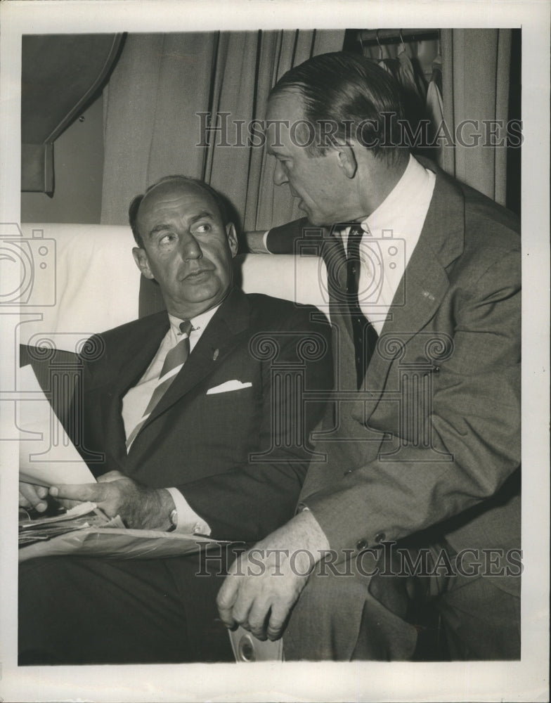 1956 Clayton Fritchey and Adlai Stevenson discussing policies - Historic Images