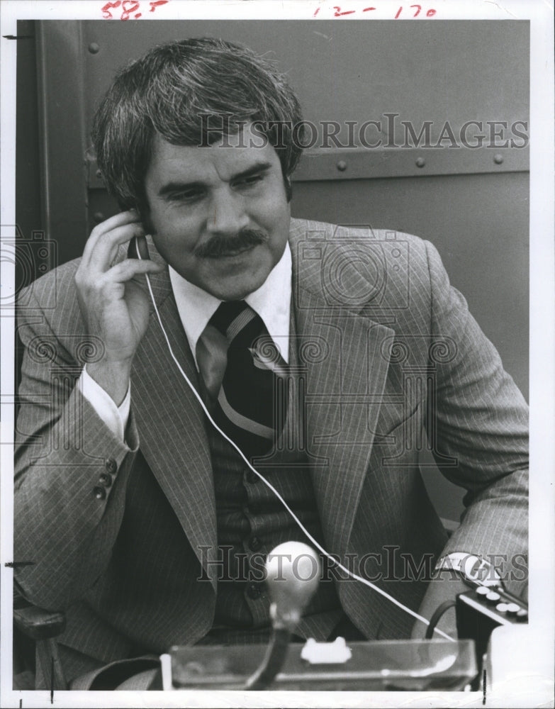 1977 Comedian Rich Little in "Police Woman"  - Historic Images