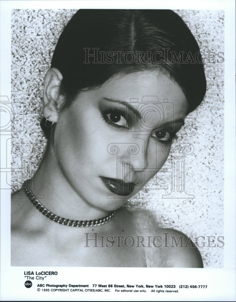 1995 Lisa LoCicero stars on "The City" - Historic Images