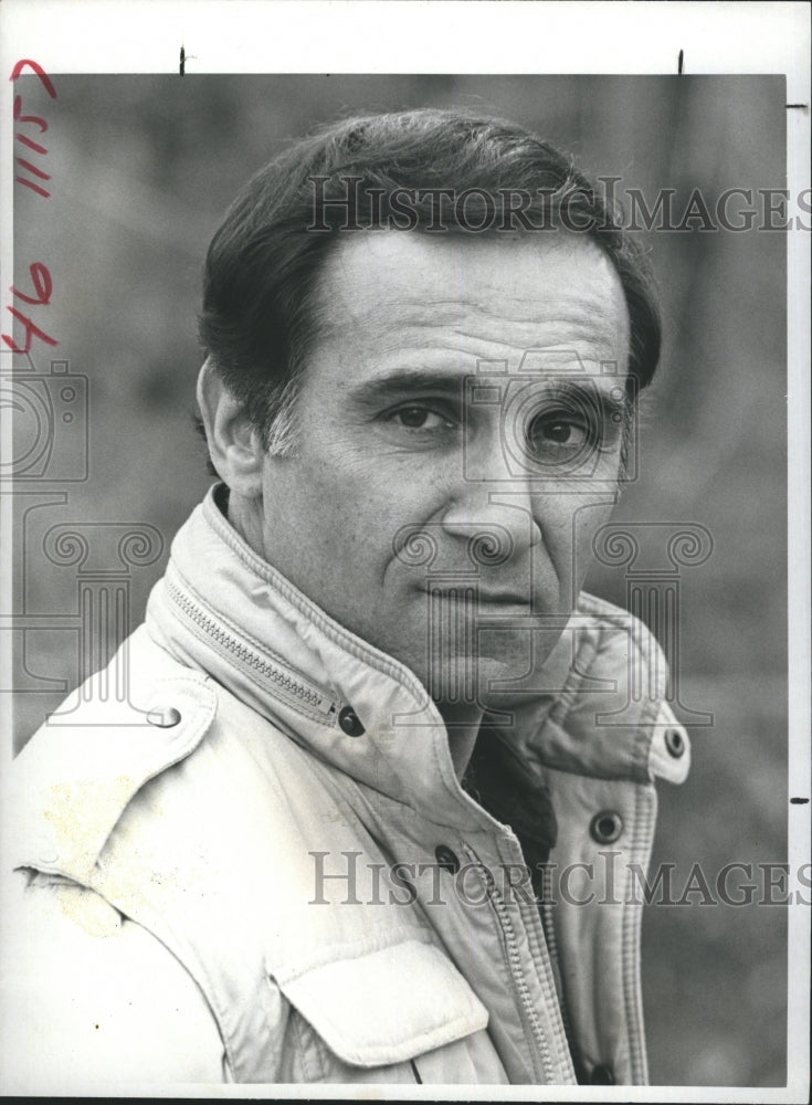 1986 Actor Tony Lo Bianco in "Welcome Home, Bobby" CBS TV Movie - Historic Images