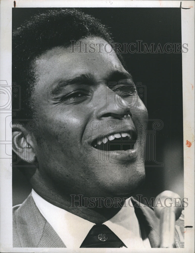 1988 Charley Pride Guest Stars On &quot;Hee Haw&quot;  - Historic Images