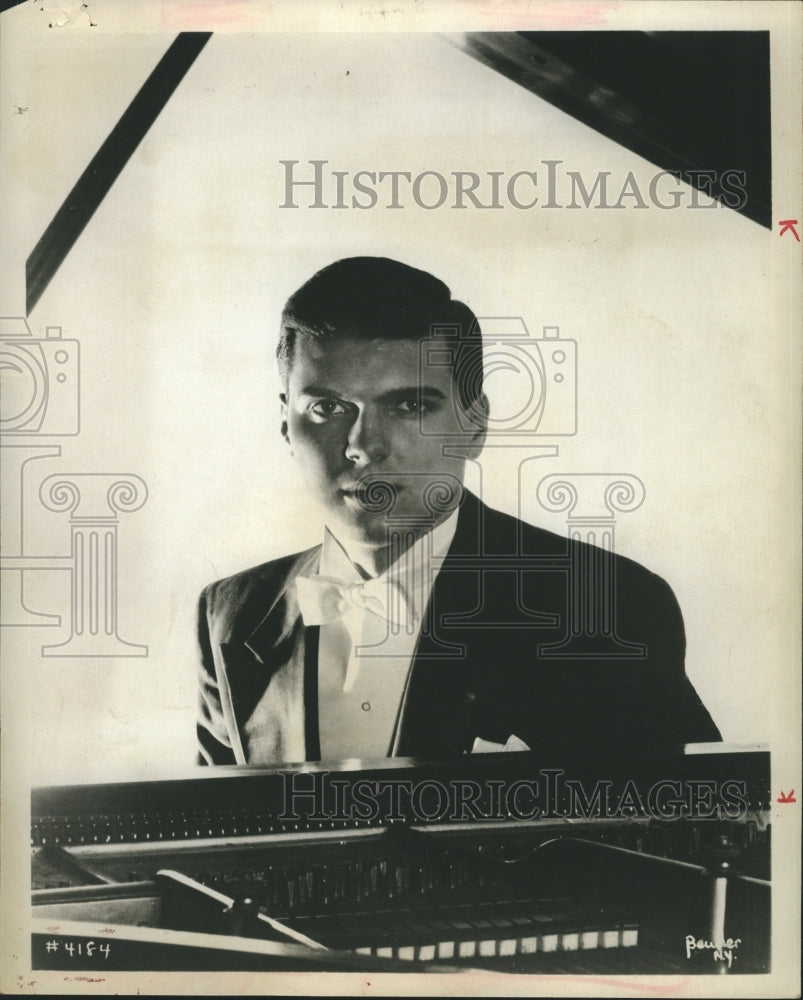 1968 Pianist Lee Luvisi with St. Petersburg Symphony  - Historic Images