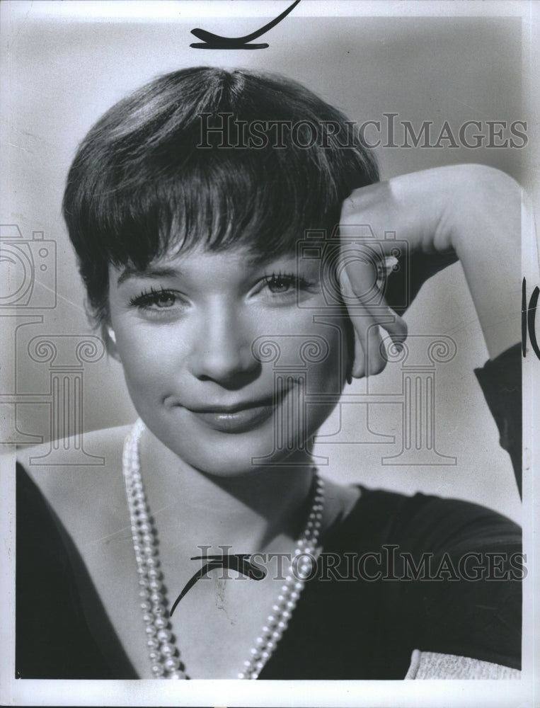 1967 Shirley MacLaine  - Historic Images