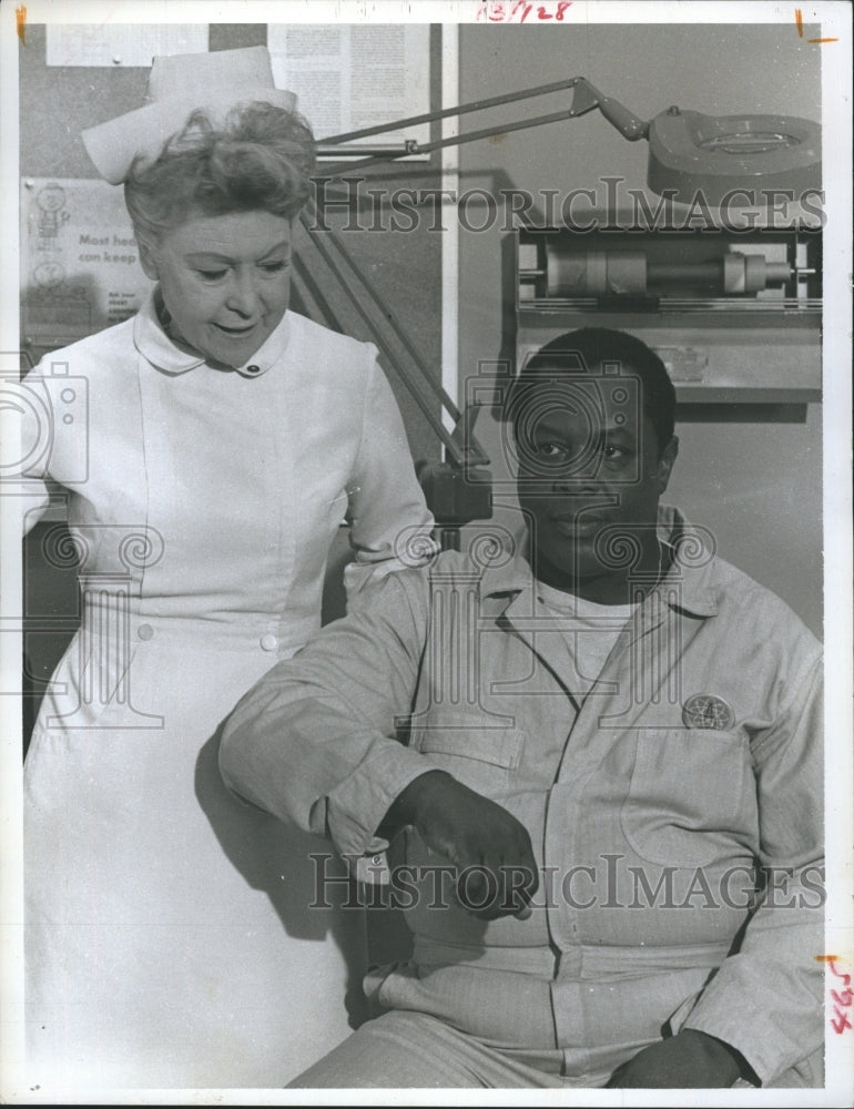 1970 Lurene Tuttle and George Kirby on NBC-TV's  "Julia" - Historic Images