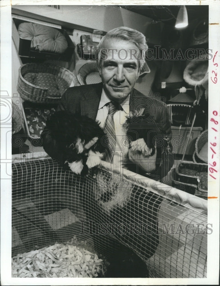 1972 Harry Reasoner on &quot;Who Do You Think You Are? Man or Beast&quot; - Historic Images