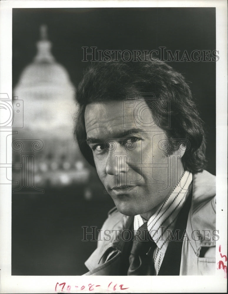 1972 Actor Laurence Luckinbill in "The Delphi Bureau" - Historic Images