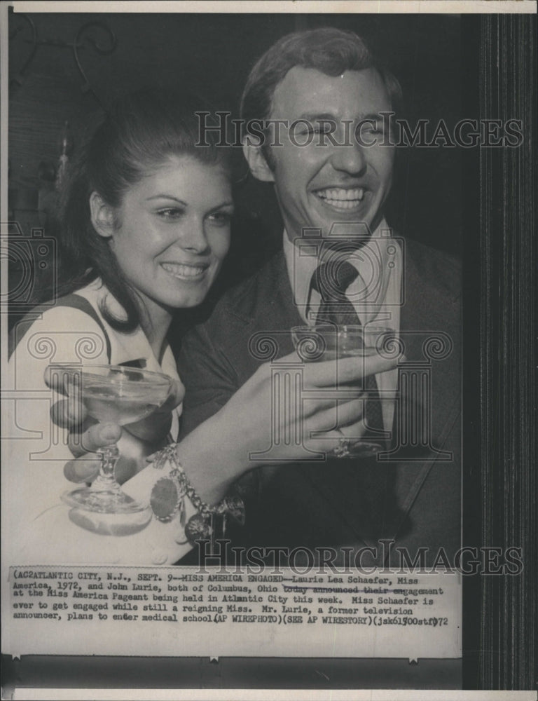 1972 1972 Miss America Laurie Lea Schaefer with fiance John Lurie - Historic Images