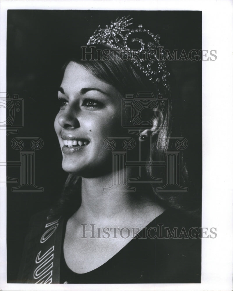 1970 Diane Hanson, beauty queen. - Historic Images