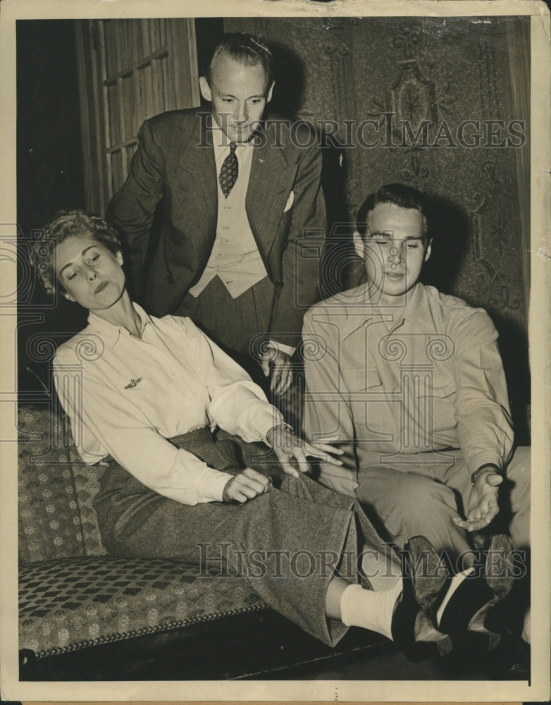 1945 Mrs. Luce Paul McGrath Dean Harens U.S. Congress - Historic Images