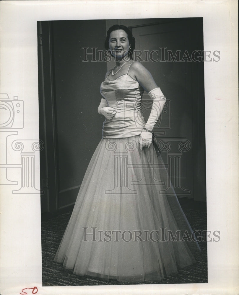 1957 Galvin Social  - Historic Images