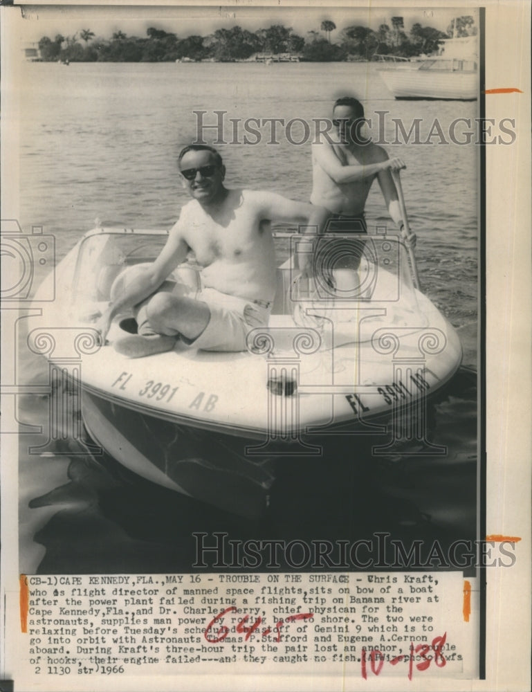 1966 Chris Kraft with Dr. Charles Berry at Cape Kennedy, FL - Historic Images