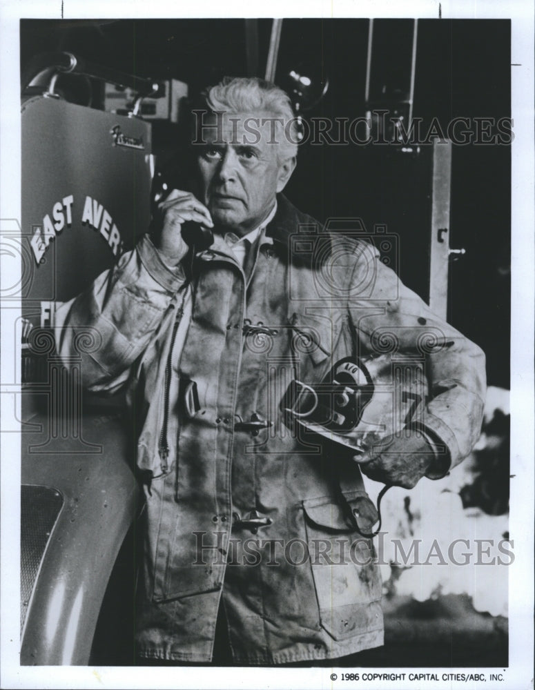 1987 Actor John Forsythe stars in "On Fire" - Historic Images