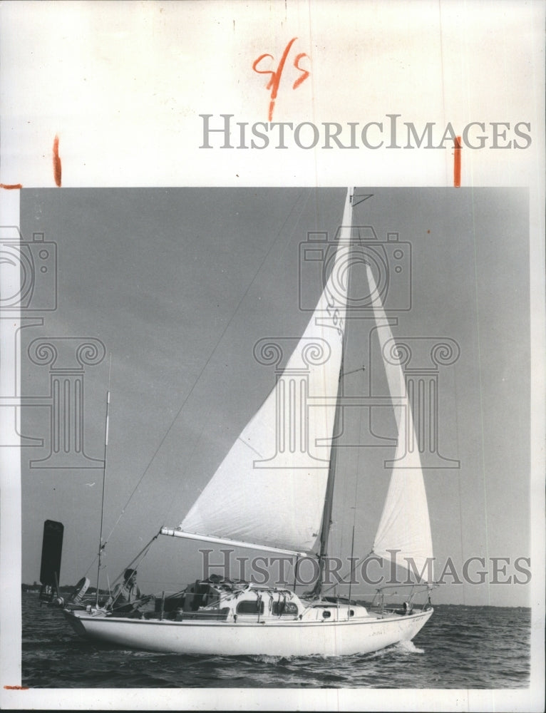 1975 Colonel Douglas Peck Sails His Boat Gooney Bird After Rescue - Historic Images