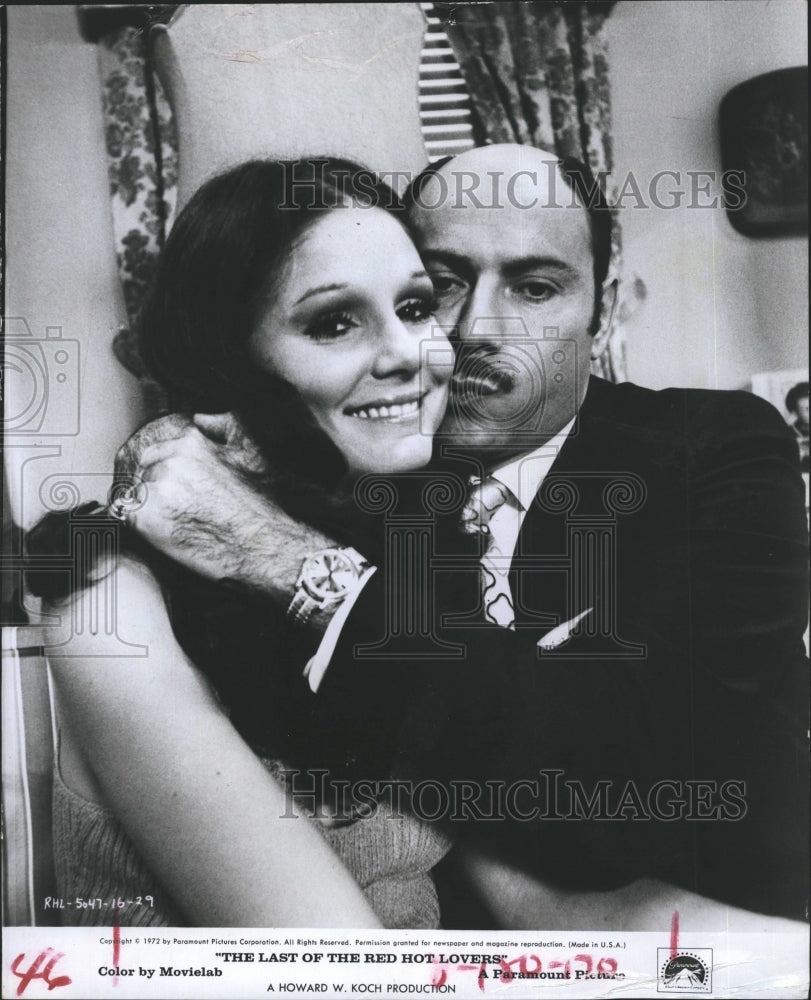 1972 Paula Prentiss And Alan Arkin In The Last Of The Red Hot Lovers - Historic Images