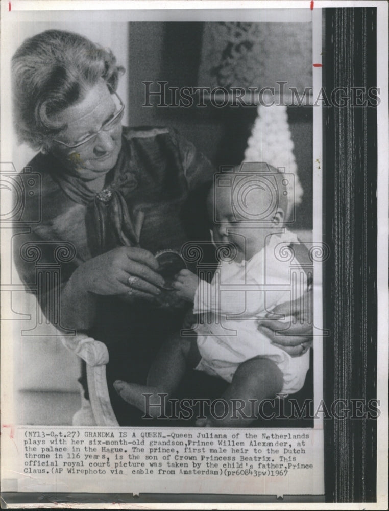1967 Queen Juliana of Netherlands with her grandson. - Historic Images