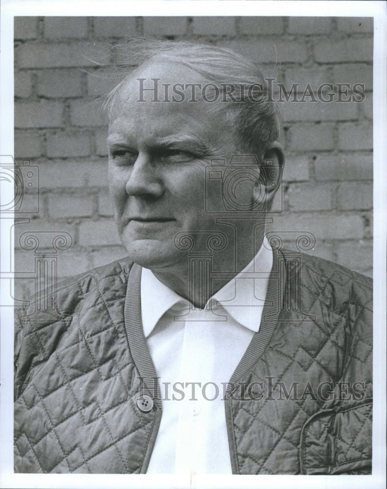 1976 Martti Samuli Peitso, sculptor - Historic Images