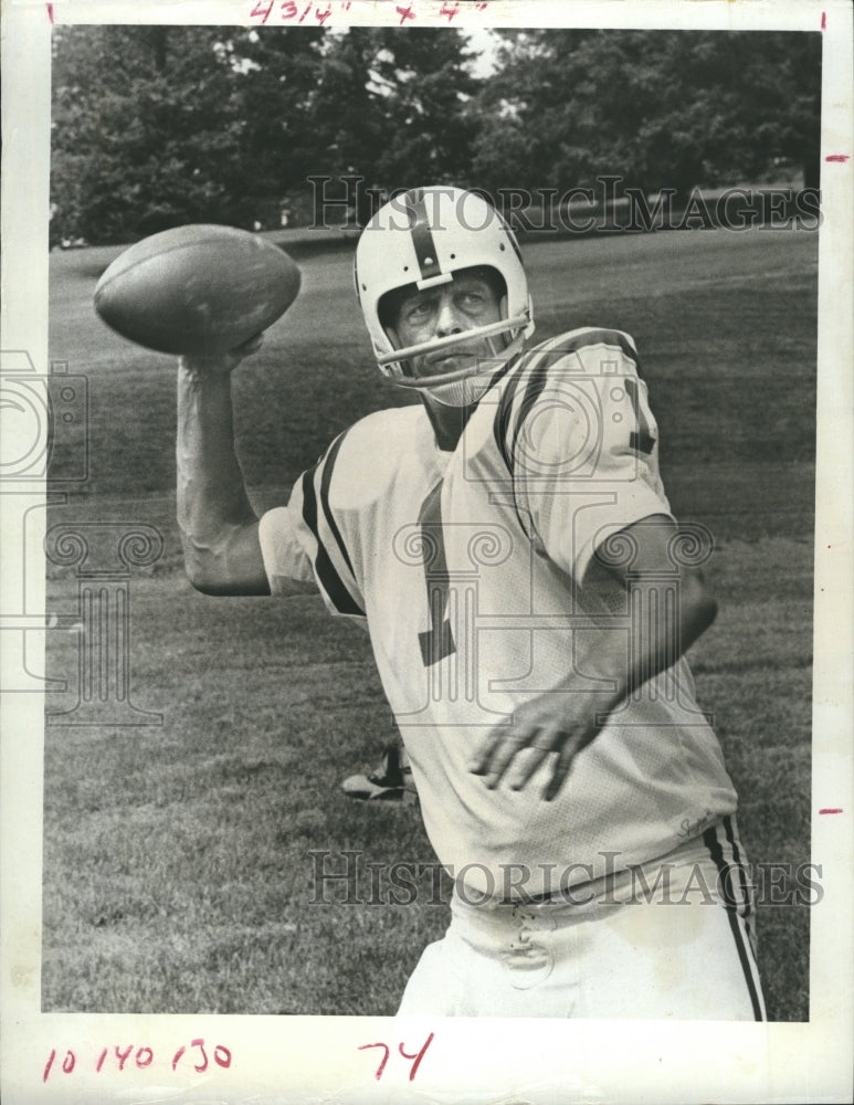 1974 George Plimpton Stars in "Plimpton: The Great Quarterback Sneak - Historic Images