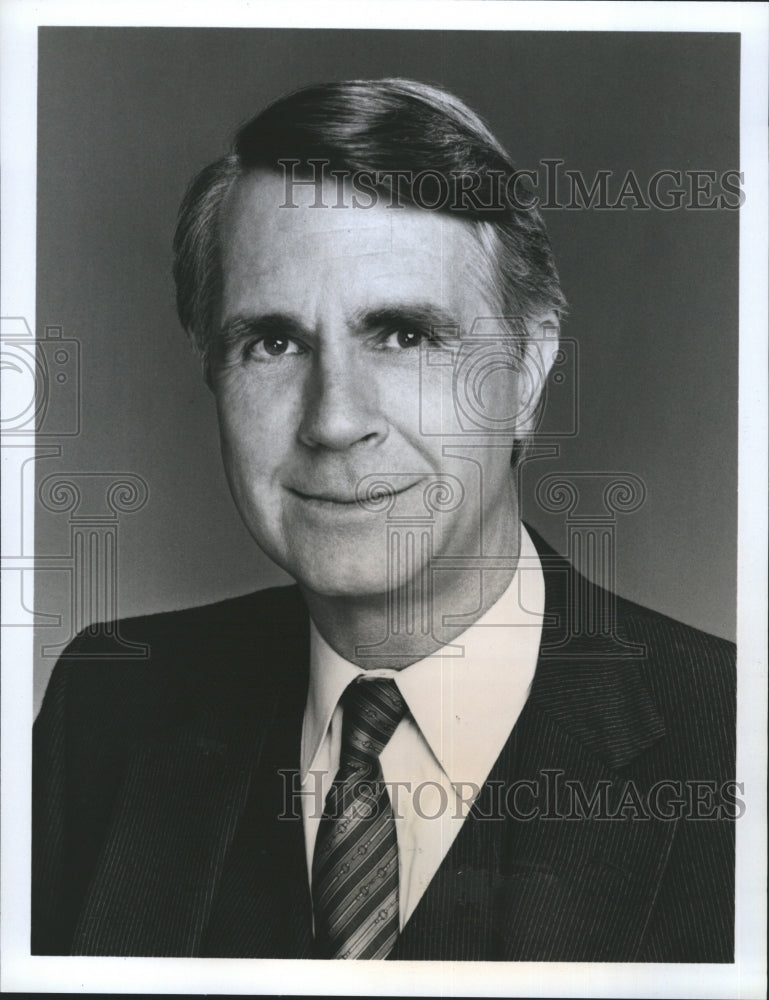 1982 James Noble stars as Governor Gatling in "Benson"  - Historic Images