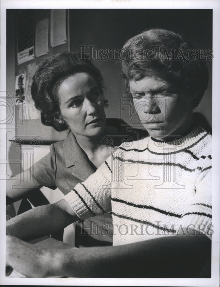 1970 Actress Claudette Nevins Mitch Vogel CBS TV Series Headmaster - Historic Images