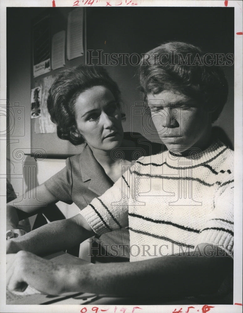 1970 Actress Claudette Nevins Mitch Vogel CBS TV Series Headmaster - Historic Images