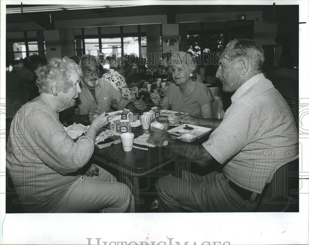 1986 Older Residents Pinellas County Sunshine Center  - Historic Images