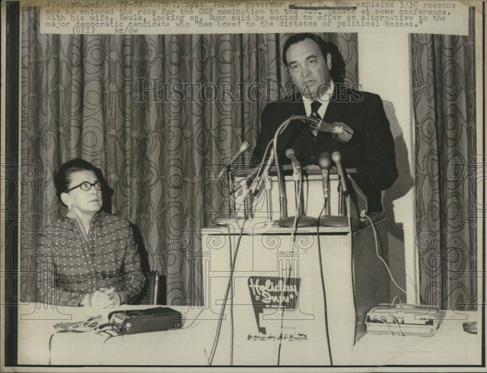 1972 Former Governor Louie Nunn at press conference.  - Historic Images