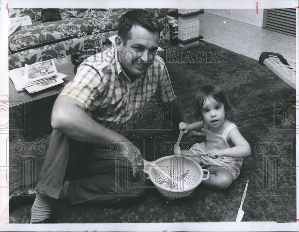 1970 Robert Hamilton, winning chef, spaghetti  - Historic Images