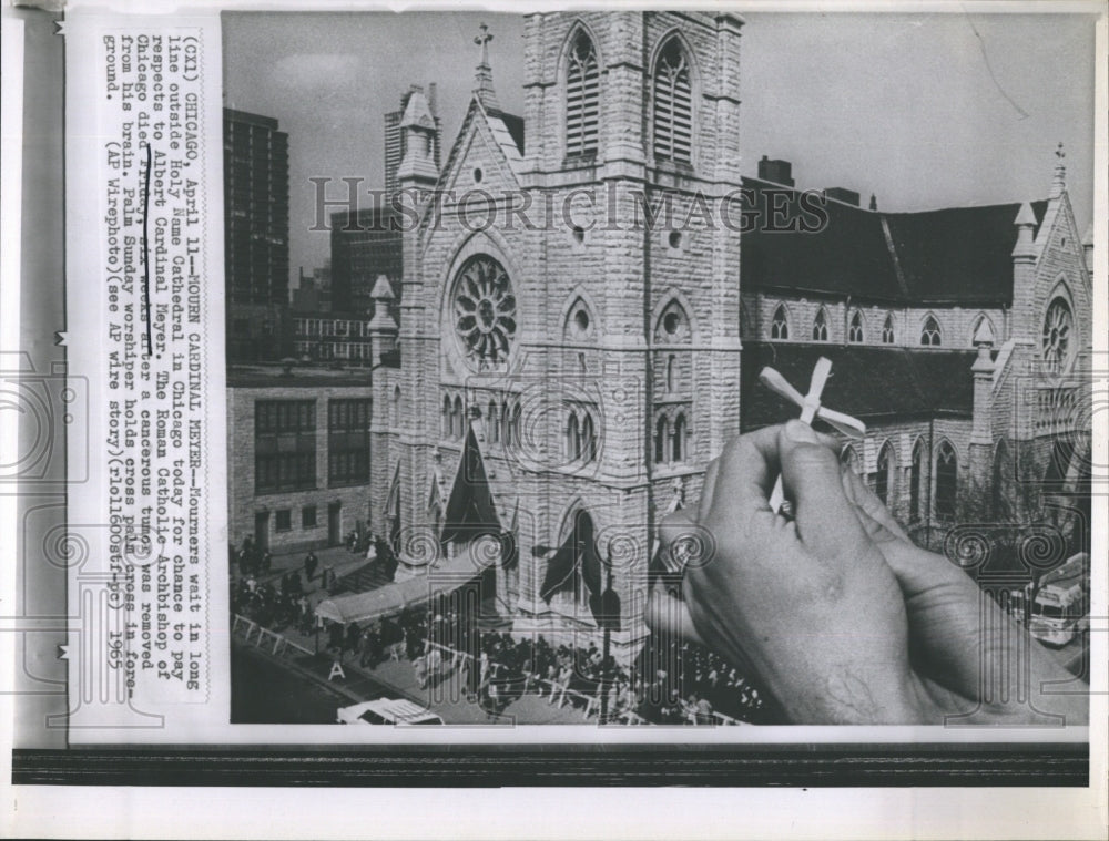 1965 Holy Name Cathedral in Chicago pay respect to Cardinal Albert. - Historic Images