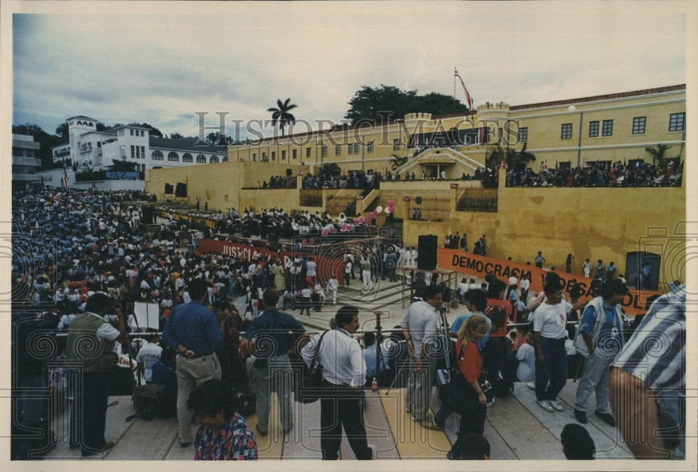 1989 A rally in Nicaragua. - Historic Images