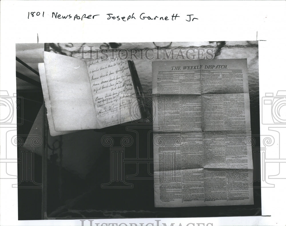 1987 Over One Hundred Eighty Year Newspaper Fell From Folded Bible - Historic Images