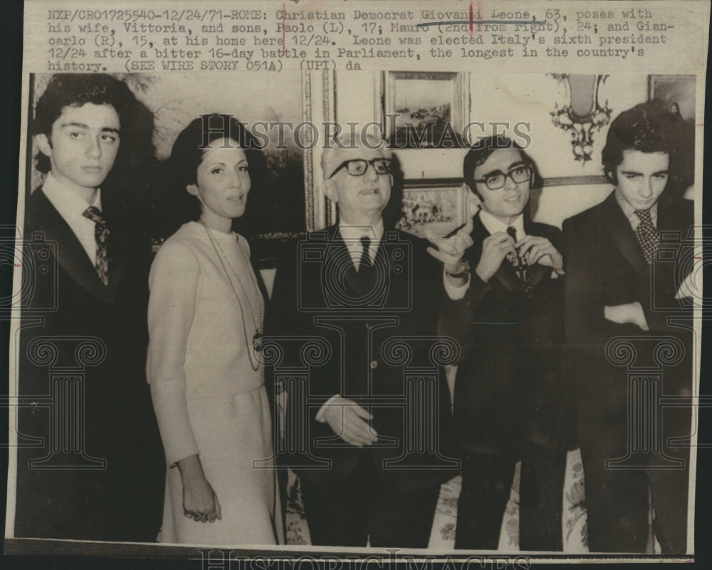 1971 Giovanni Leone With Wife and Sons - Historic Images