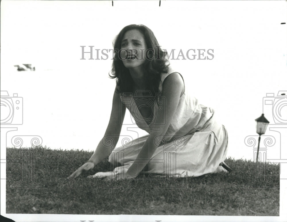 1989 Actress Marlee Matlin in "Bridge to Silence" - Historic Images