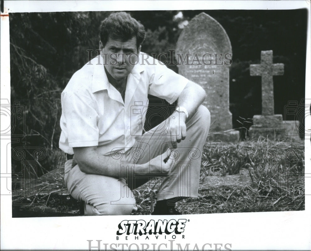 1995 Actor Michael Murphy in "Strange Behavior"  - Historic Images