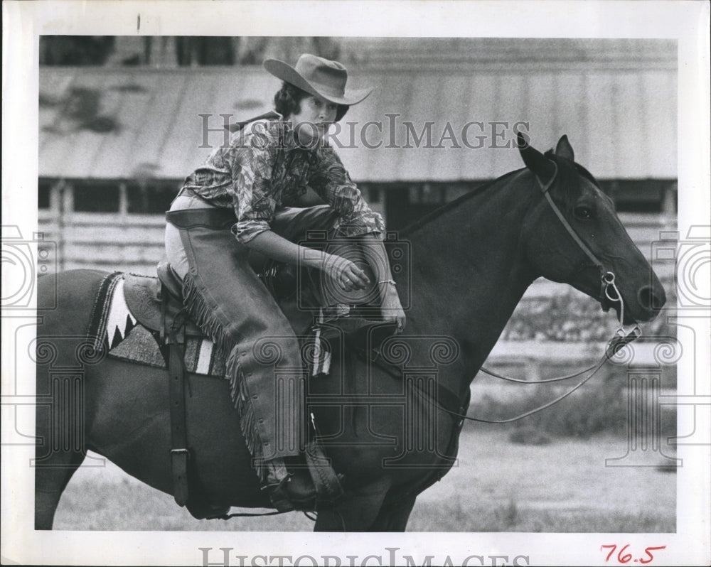 1964 Horse Trainer Frankye Murphy on horse  - Historic Images