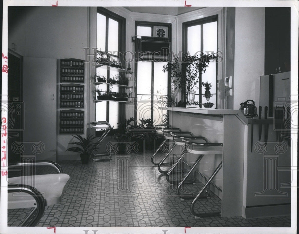 1972 Kitchen of Annmarie Huste private chef - Historic Images