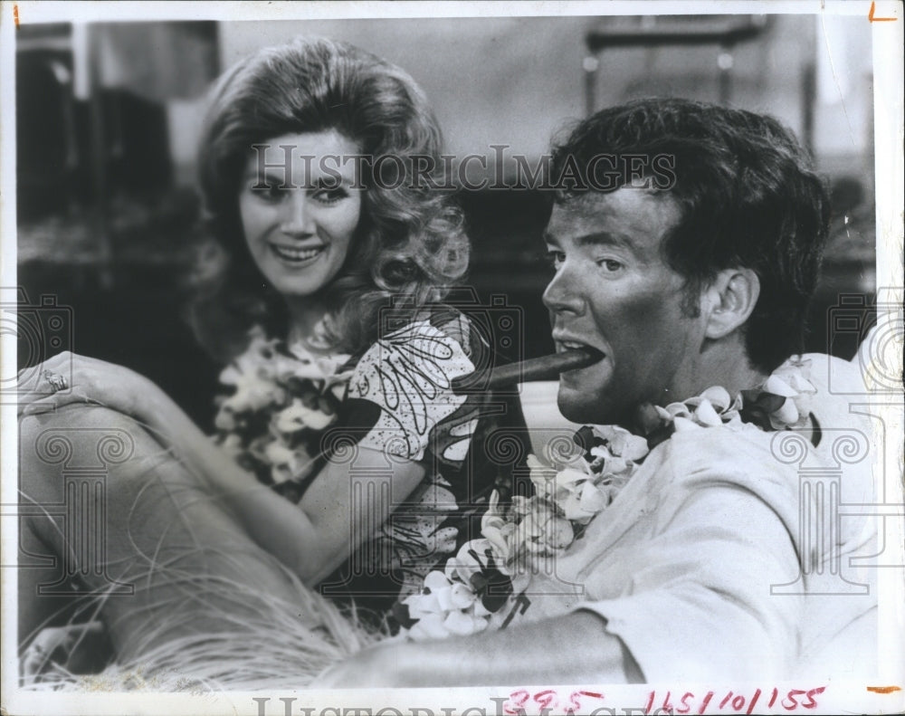 1972 Jim Hutton and Kathleen Nolan show in the picture. - Historic Images