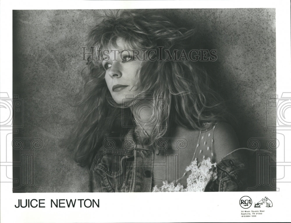 1981 Juice Newton American pop and country singer.  - Historic Images