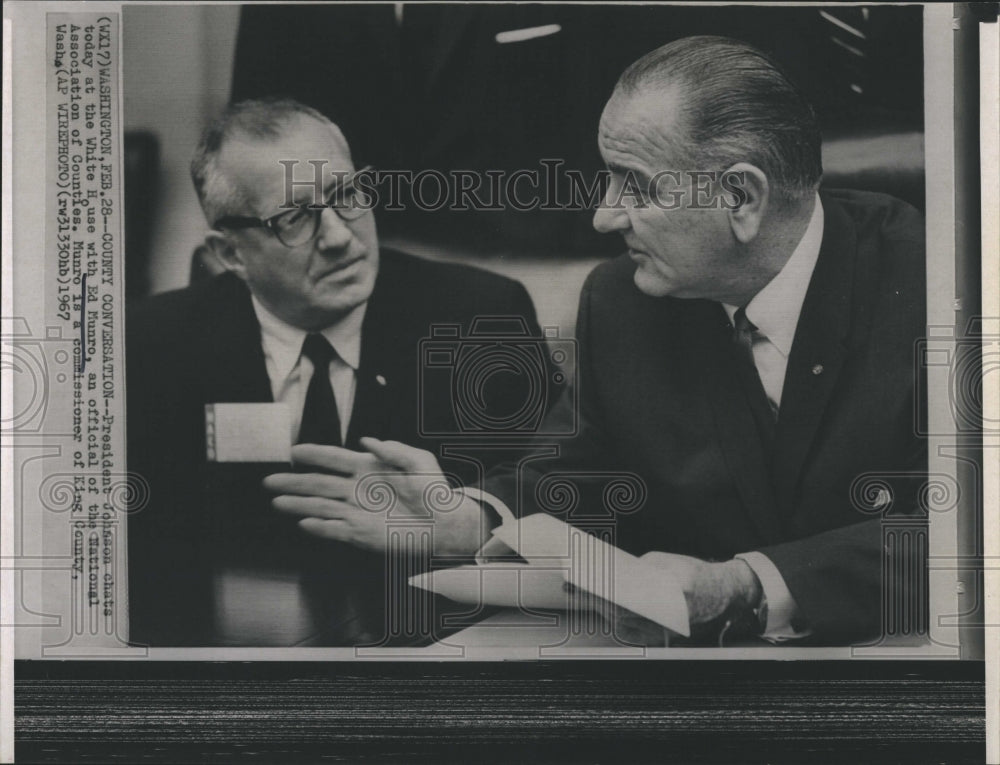 1967 President Lyndon Johnson and Ed Munro  - Historic Images