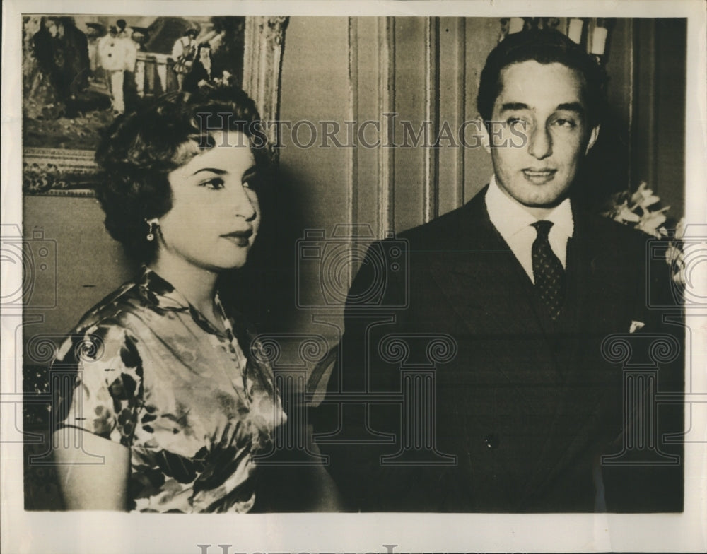 1954 Queen Narriman Husband Adham El Nakib Honeymoon Cairo - Historic Images