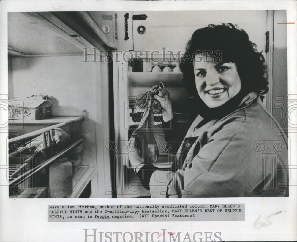 1960 Press Photo Mary Ellen Pinkham, author of a column in People Magazine - Historic Images