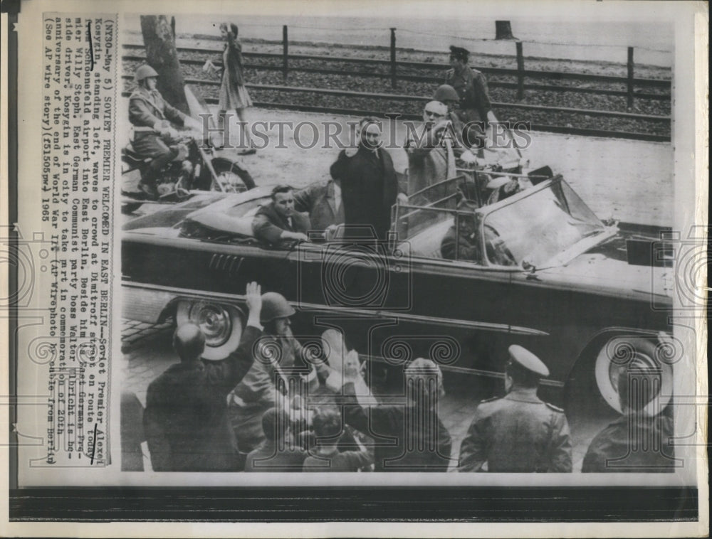 1965 East Berlin Welcomes Soviet Premier Alexel Kosygin  - Historic Images