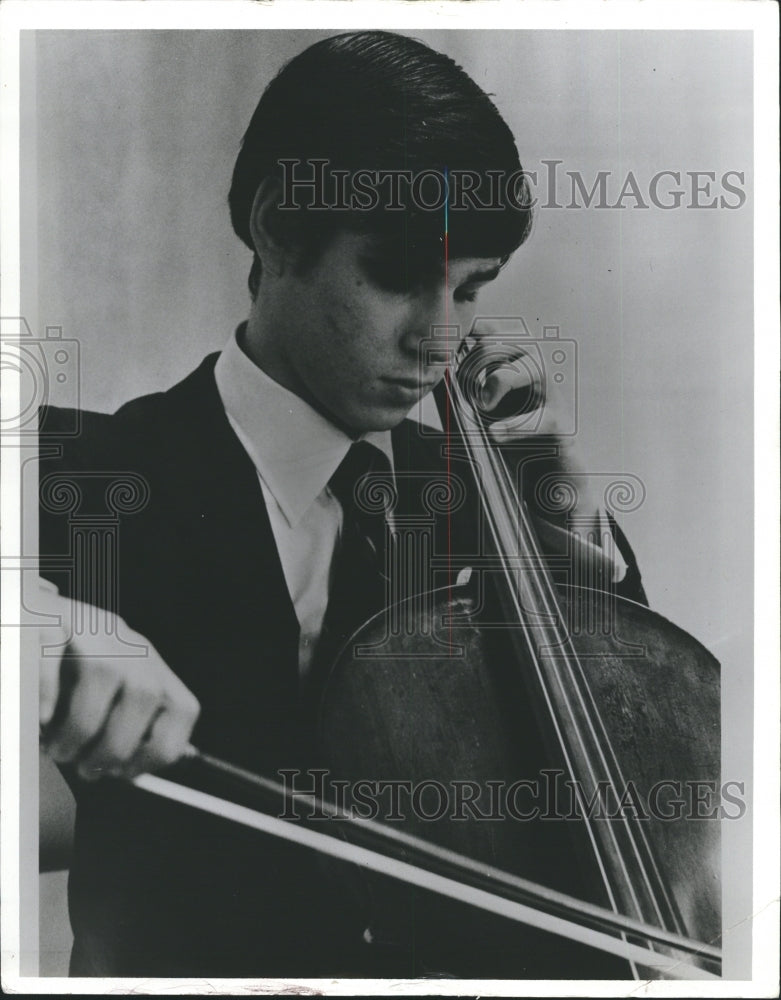 1975 Gary Hoffman, Musician  - Historic Images