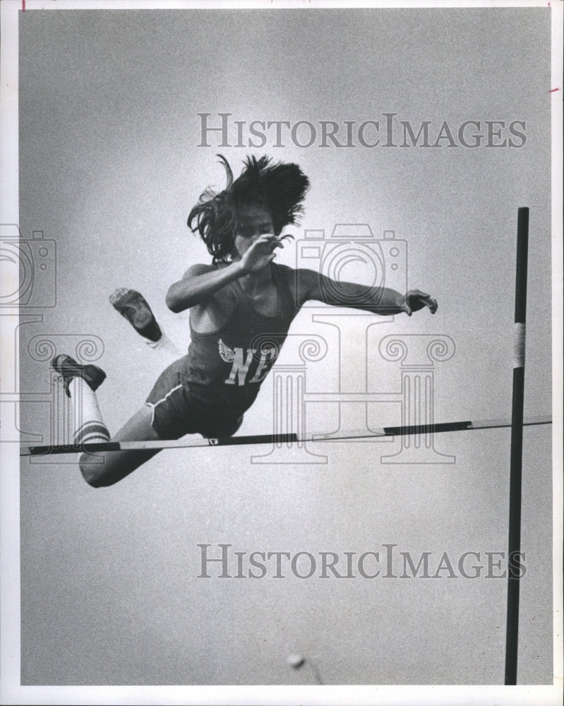 1976 Jack May, Vaulter for the Vikings - Historic Images